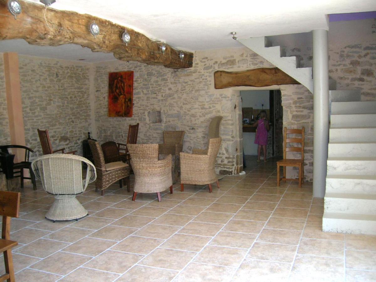 La Bicyclette Fleurie Bed and Breakfast Villemoirieu Exteriör bild